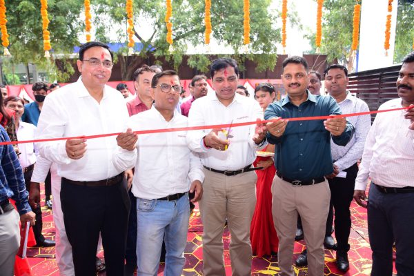 महिंद्रा ट्रक एंड बस ने उत्तर प्रदेश के अयोध्या में किया अपनी 78वीं डीलरशिप का उद्घाटन