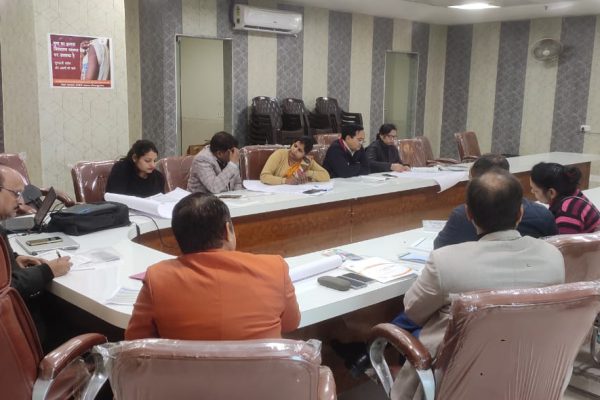 नोएडा में एचबीवाईसी कार्यक्रम के तहत अब 15 माह तक के बच्चों की होगी स्वास्थ्य देखभाल