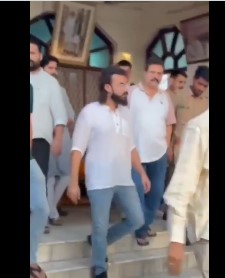 मुख्तार अंसारी के बेटे विधायक अब्बास अंसारी जेल से रिहा, बेटे से की मुलाकात