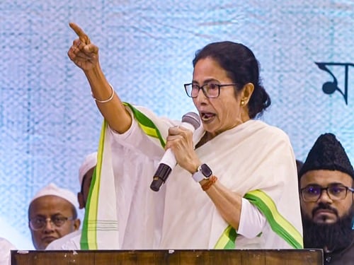 मुर्शिदाबाद हिंसा: ममता बनर्जी ने मृतकों के परिजनों को 10-10 लाख की सहायता का किया ऐलान
