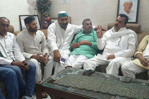“गन्ना किसान बेहाल, राकेश टिकैत मालामाल! हरिनाम वर्मा बोले– संपत्ति की जांच हो तो सब सामने आ जाएगा”