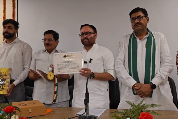 “‘हर हेडपंप पर ट्वीट कर रहे अखिलेश!’: जाट-ठाकुर विवाद पर अनिल कुमार का तंज”