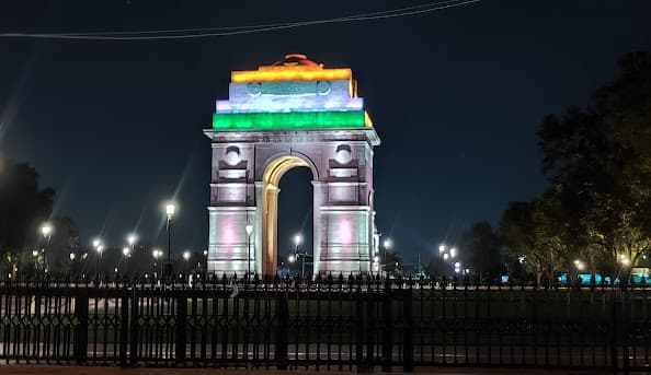 दिल्ली की सुरक्षा व्यवस्था कड़ी, एंटी-एयर गन तैनात