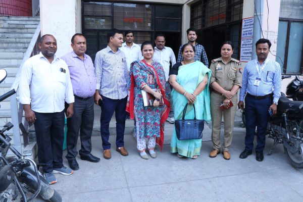 राज्य महिला आयोग, यूपी की सदस्य सपना कश्यप ने मुजफ्फरनगर में महिलाओं के मामले में की जनसुनवाई , संबंधित अधिकारियों से की बैठक