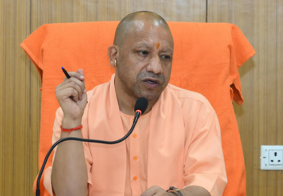 “सीएम योगी की सख्त चेतावनी: लापरवाही बर्दाश्त नहीं होगी”
