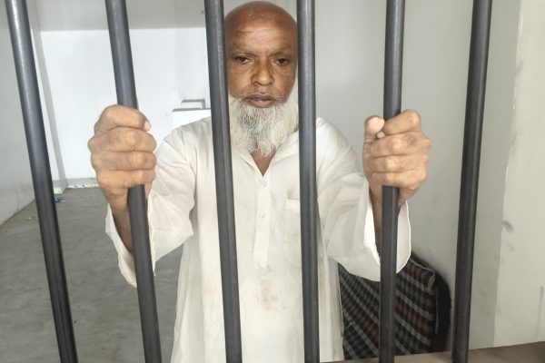 मुज़फ्फरनगर में सरेराह महिला से छेड़छाड़, वायरल वीडियो से हुआ भांडा फोड़ – बुज़ुर्ग आरोपी अब सलाखों के पीछे